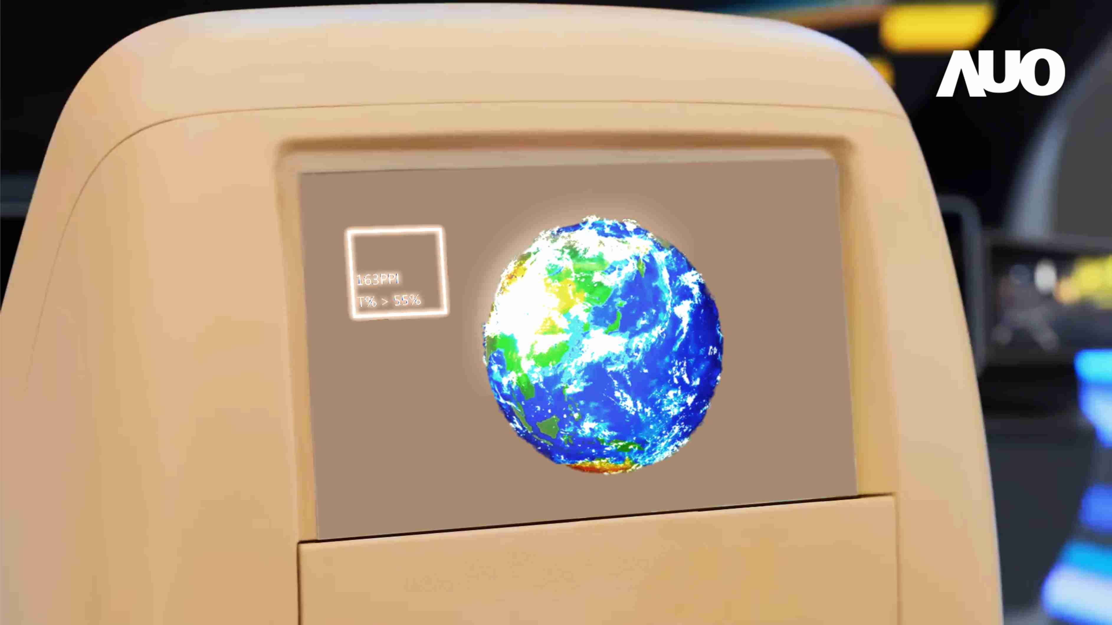 尊龙z6突破设计与制程挑战，，推出全球最高分辨率163ppi的13.5吋透明Micro LED面板，，，并积极布局智能车市场，，，，以期拓展透明显示应用的可能性