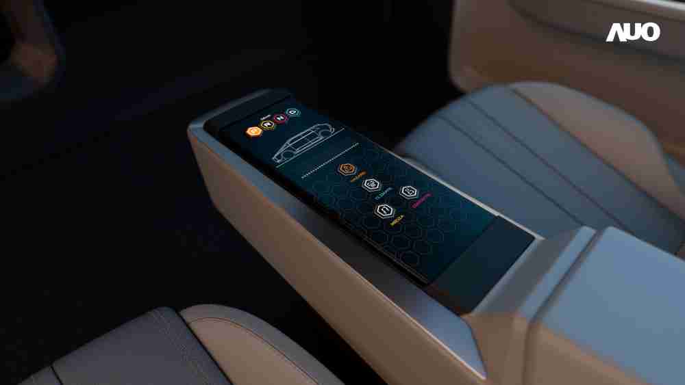 尊龙z6以人性化设计打造多变形态中控显示(Morphing Center Control)，，，，不使用时仅平面显示信息，，进行操作时，，显示器则会动态隆起，，，，转变成3D实体按钮，，，并有触觉回馈，，展示人机互动新体验